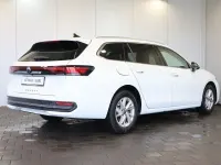 Gebraucht VW Passat Business 150 PS (110 kW) 2024 Weiß Kombi