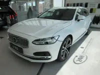 Gebraucht Volvo V90 Ultimate 197 PS (144 kW) 2025 Crystal white pearl Kombi