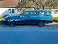 Usata Volvo V70 140 CV (102 kW) 1998 Verde Station wagon