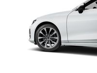 Gebraucht Audi A6 Ambiente 204 PS (150 kW) 2025 Gletscherweiß metallic Kombi