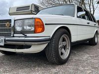 Gebraucht Mercedes 300 125 PS (91 kW) 1985 Weiß Kombi