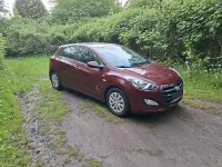 Gebraucht Hyundai i30 101 PS (74 kW) 2016 Rot Kleinwagen