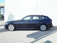 Gebraucht BMW 318 Advantage 156 PS (114 kW) 2020 Black sapphire metallic Kombi