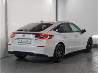 Gebraucht Honda Civic Advance 143 PS (105 kW) 2024 Weiß (metallic) Limousine