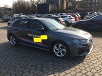 Gebraucht Audi A3 S-Line 116 PS (85 kW) 2022 Grau Limousine
