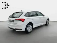 Gebraucht Skoda Scala Essence 95 PS (69 kW) 2025 Moonweiß perleffekt Kleinwagen
