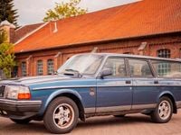 Usado Volvo 245 Basis 113 CV (83 kW) 1992 Azul Familiar