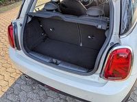 Gebraucht Mini Cooper 136 PS (100 kW) 2019 Weiß Kleinwagen