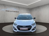 Gebraucht Hyundai i30 110 PS (80 kW) 2016 Weiß Coupé