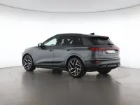 Gebraucht Audi Q6 e-tron S-Line 185 kW (252 PS) 2025 Daytonagrau perleffekt SUV