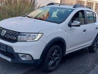 Gebraucht Dacia Sandero Stepway 90 PS (66 kW) 2017 Weiß SUV