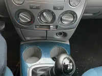 Używany Mazda 2 82 KM (60 kW) 2004 Srebrny Hatchback