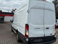 Gebraucht Ford Transit Trend 170 PS (125 kW) 2019 Weiß Limousine