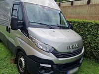 Gebraucht Iveco Daily 180 PS (132 kW) 2017 Silber Van