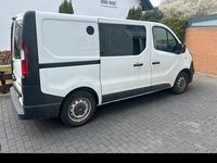 Gebraucht Opel Vivaro 120 PS (88 kW) 2016 Weiß Van / Kleinbus