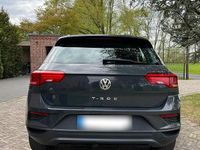 Second-hand VW T-Roc 116 CP (85 kW) 2019 Gri SUV