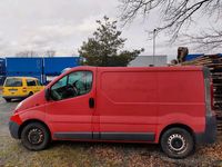 Używany Opel Vivaro 144 KM (105 kW) 2007 Czerwony Minivan
