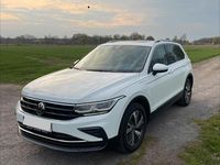 Gebraucht VW Tiguan 245 PS (180 kW) 2022 Weiß SUV