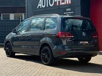 Second-hand VW Sharan 116 CP (85 kW) 2016 Gri Monovolum