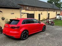 Gebraucht Audi A3 S-Line 150 PS (110 kW) 2014 Rot Limousine