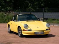 Gebraucht Porsche 911 155 PS (114 kW) 1968 Gelb Cabrio