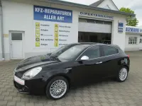 Gebraucht Alfa Romeo Giulietta Super 120 PS (88 kW) 2012 Schwarz Kleinwagen