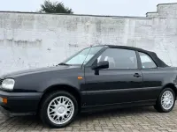 Gebraucht VW Golf 75 PS (55 kW) 2002 Schwarz Cabrio