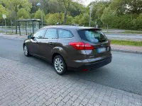 Używany Ford Focus Titanium 120 KM (88 kW) 2017 Brązowy Kombi
