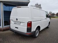 Gebraucht VW Transporter 84 PS (61 kW) 2017 Candyweiß Van