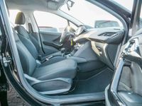 gebraucht Peugeot 208 1.2 Active FSE USB KLIMA PDC SITZHEIZUNG