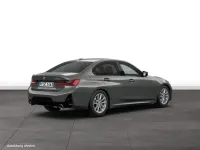 Gebraucht BMW 320 190 PS (139 kW) 2026 Grau Limousine