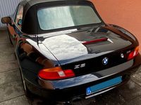 Gebraucht BMW Z3 Sport Line 118 PS (86 kW) 2000 Schwarz Cabrio