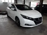 Gebraucht Nissan Leaf N-Connecta 110 kW (150 PS) 2021 Weiß Kleinwagen