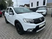 Gebraucht Dacia Sandero Prestige 90 PS (66 kW) 2017 Gletscherweiss SUV