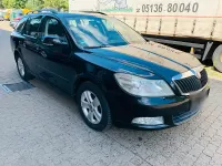 Gebraucht Skoda Octavia 105 PS (77 kW) 2010 Schwarz Kombi