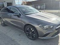 Gebraucht Mercedes CLA250e Shooting Brake 160 PS (117 kW) 2023 Grau Kombi
