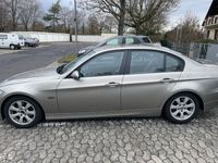 gebraucht BMW 320 i -