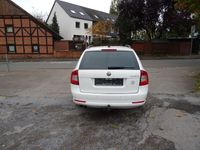 gebraucht Skoda Octavia Combi Ambition 4X4