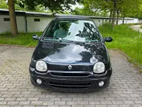 Używany Renault Twingo 58 KM (42 kW) 2005 Czarny Hatchback