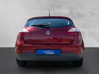 Gebraucht Renault Mégane Expression 101 PS (74 kW) 2009 Rot dyna Kleinwagen