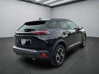 Neu Peugeot 2008 Allure 136 PS (100 kW) 2025 Schwarz SUV