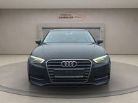 Gebraucht Audi A3 Ambiente 110 PS (80 kW) 2014 Brillantschwarz Limousine