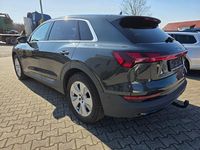 Gebraucht Audi e-tron 300 kW (408 PS) 2022 Grau SUV