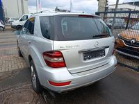 Gebraucht Mercedes ML320 224 PS (164 kW) 2008 Silber SUV