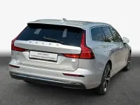 Gebraucht Volvo V60 Ultimate 455 PS (334 kW) 2023 Silber Kombi