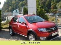 Gebraucht Dacia Sandero Prestige 90 PS (66 kW) 2018 Rot Kleinwagen