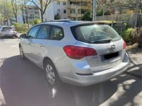 Second-hand Opel Astra 116 CP (85 kW) 2011 Argintiu Break