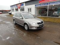Gebraucht Skoda Octavia Elegance 105 PS (77 kW) 2011 Other Kombi