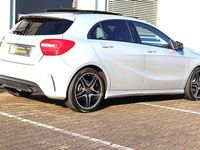 Gebraucht Mercedes A180 Sport 122 PS (89 kW) 2013 Silber Limousine