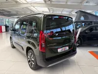 Neu Citroën Berlingo 131 PS (96 kW) 2026 Sirkkagrün Van / Kleinbus